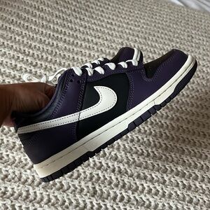 Nike Black and Purple Low-Top Sneakers